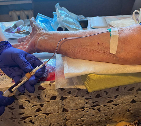 Специалисты ФМБЦ им.А.И. Бурназяна ФМБА России провели диспансеризацию ветерана Великой Отечественной войны