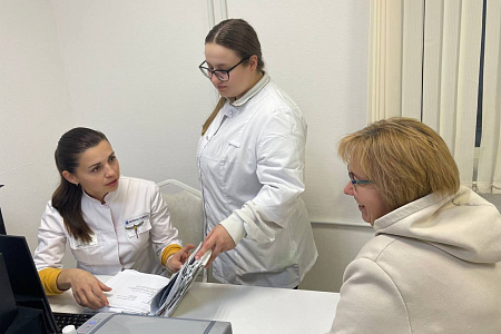 Специалисты Окружного медицинского центра ГНЦ ФМБЦ им. А.И. Бурназяна ФМБА России провели выездное мероприятие, направленное на своевременное выявление хронических неинфекционных заболеваний среди  населения ЗАТО г. Звездный городок