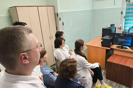 Для сотрудников медучреждений и научных организаций ФМБА России прошла лекция о современных видах мошенничества