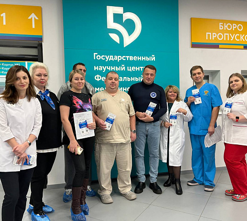 Единороссы северо-запада Москвы приняли участие в донорской акции #ДавайВступай