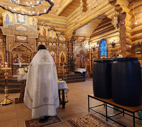 Православные христиане отмечают Крещение Господне