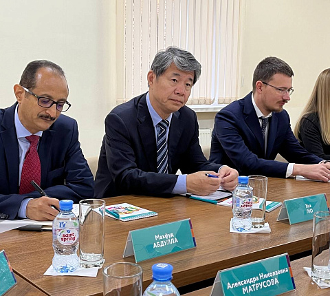 Делегация МАГАТЭ посетила ФМБЦ им.А.И. Бурназяна