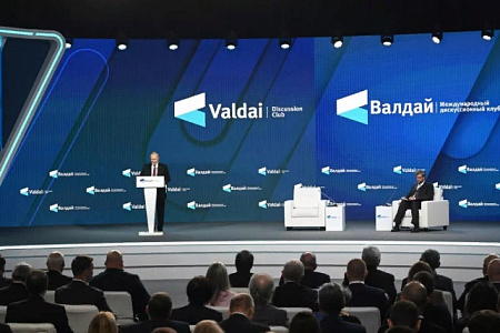 Путин призвал создать ученым более привлекательные условия, чем за рубежом