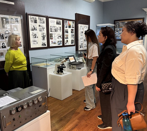 Ученые-биотехнологи из Республики Казахстан прошли обучение по разработке инновационных клеточных продуктов в ГНЦ ФМБЦ им.А.И. Бурназяна ФМБА России