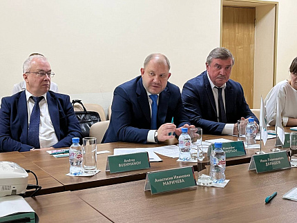 Делегация МАГАТЭ посетила ФМБЦ им.А.И. Бурназяна