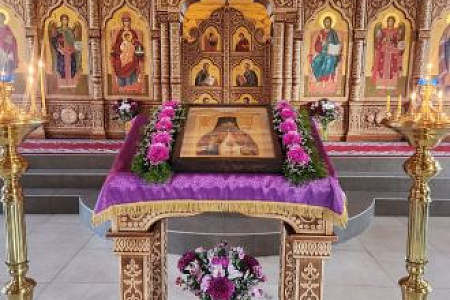 В Больничном храмовом корпусе во имя Святителя Луки почтили день обретения святых мощей святителя Луки, архиепископа Симферопольского