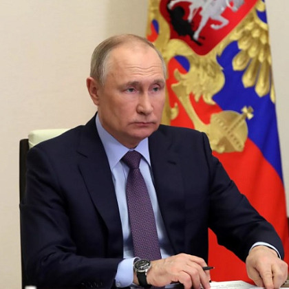 Путин подписал закон о поддержке участников госзакупок в условиях санкций