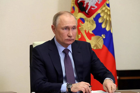 Путин подписал закон о поддержке участников госзакупок в условиях санкций