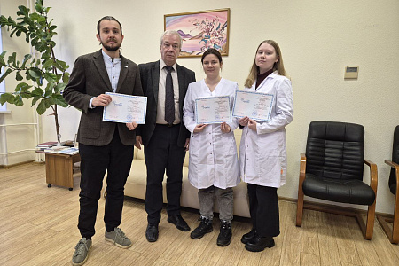 Молодые ученые Центра успешно завершили программу повышения квалификации «Моделирование ядерных излучений и детекторов в физике частиц и космических лучей»