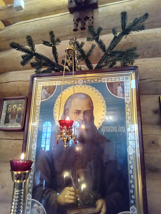 В храмовом корпусе во имя святителя Луки Крымского ФМБЦ им. А.И.Бурназяна ФМБА России 6 января 2023 года   в Рождественский Сочельник прошло уставное богослужение