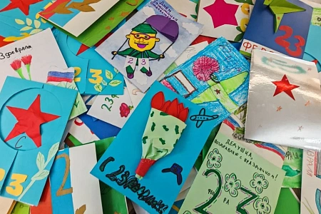 Для военнослужащих, находящихся на лечении и реабилитации в ГНЦ ФМБЦ им.А.И.Бурназяна ФМБА России, организовали акцию «Доброе письмо»