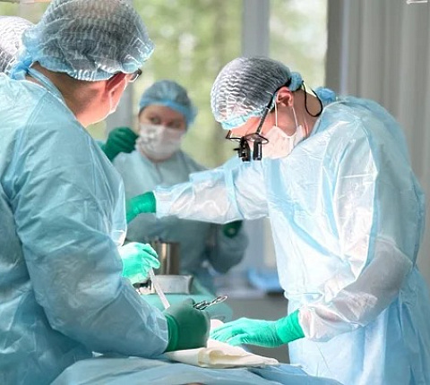 Специалисты Центра хирургии и трансплантологии ГНЦ ФМБЦ им. А.И. Бурназяна помогли начать программу трансплантации органов еще в одном регионе.