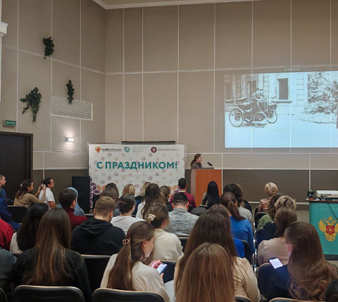 Открывая AI-горизонты: лекция «Как приручить нейросети»