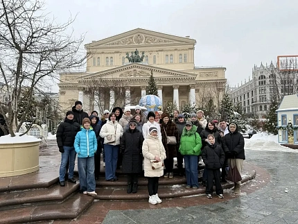 «Романтические истории»: экскурсия и театральный вечер для сотрудниц Центра