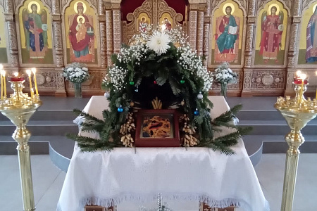 В храмовом корпусе во имя святителя Луки Крымского ФМБЦ им. А.И.Бурназяна ФМБА России 6 января 2023 года   в Рождественский Сочельник прошло уставное богослужение