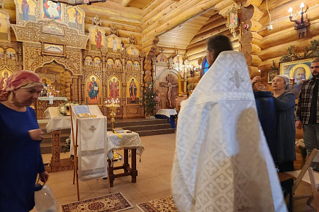 Православные христиане отмечают Крещение Господне