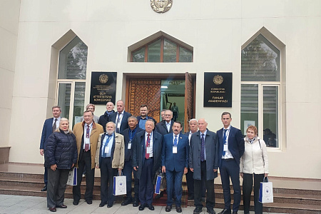 Врач-онколог ФМБЦ им.А.И. Бурназяна Дмитрий Астахов выступил на международной конференции «Перспективы развития атомной энергетики в государствах Центральной Азии и экологические аспекты эксплуатации АЭС малой мощности»