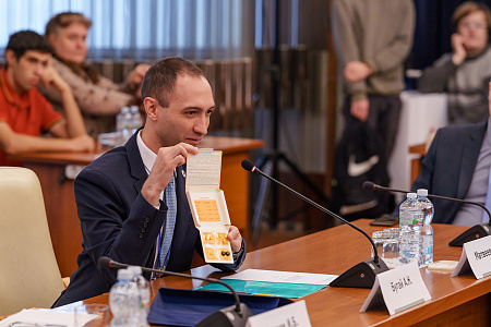 Новейшие исследования в области радиомодификаторов обсудили в ОИЯИ