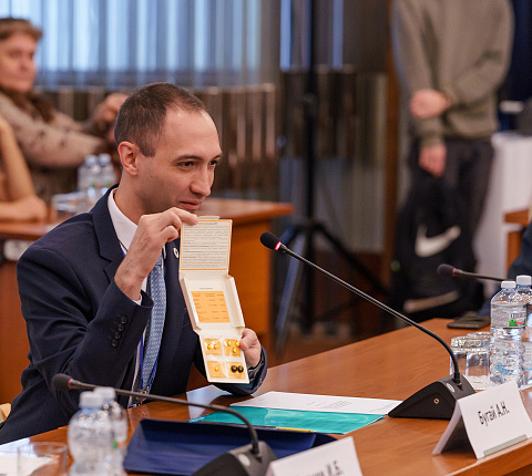 Новейшие исследования в области радиомодификаторов обсудили в ОИЯИ