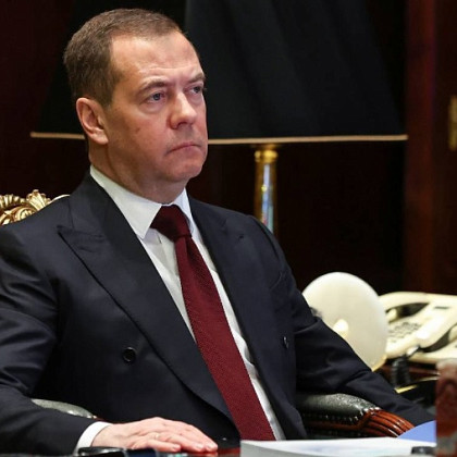 Медведев сравнил нынешние санкции Запада против России с методами инквизиции