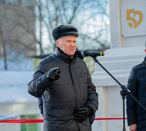 В ФМБЦ им. А.И. Бурназяна ФМБА России состоялось торжественное  открытие памятника «Первопроходцам в радиационной медицине от благодарных потомков»