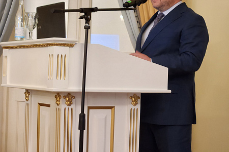 Генеральный директор ФМБЦ им. А.И. Бурназяна Александр Самойлов  выступил с докладом на выездном заседании Бюро отделения медицинских наук РАН