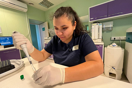 ФМБЦ им.А.И. Бурназяна ФМБА России поздравляет с Днем медицинского работника!