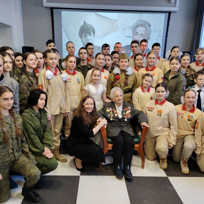 Коллектив ГНЦ ФМБЦ им.А.И.Бурназяна ФМБА России поздравил ветерана Центра Валентину Минаева со 105-летним юбилеем