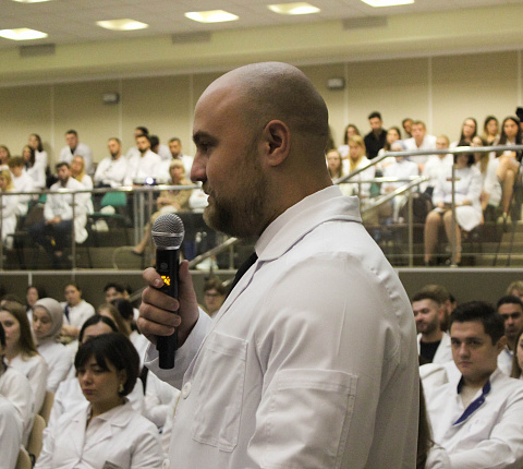 Вероника Скворцова поздравила с Днем знаний ординаторов и студентов ФМБЦ им.А.И. Бурназяна