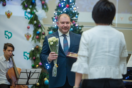 В  ФМБЦ им. А.И.Бурназяна ФМБА России подвели итоги года в торжественной обстановке