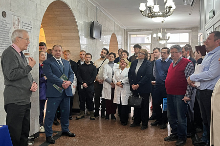 В ФМБЦ им.А.И. Бурназяна ФМБА России состоялось торжественное открытие мемориальной доски в честь 100-летия со дня рождения великого ученого-радиолога Ангелины Гуськовой