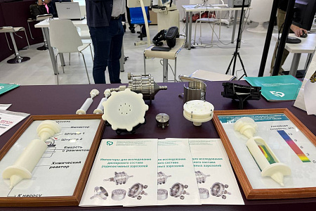 Электронные системы медосмотров и мобильные комплексы. ФМБЦ им. А.И. Бурназяна на форуме "Армия-2023"