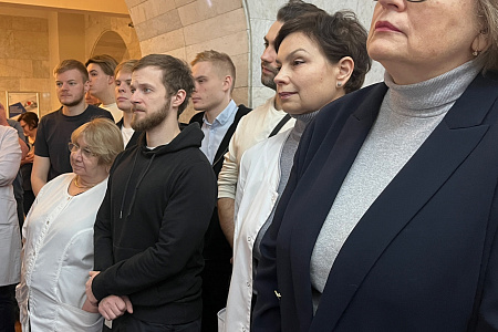 В ФМБЦ им.А.И. Бурназяна ФМБА России состоялось торжественное открытие мемориальной доски в честь 100-летия со дня рождения великого ученого-радиолога Ангелины Гуськовой