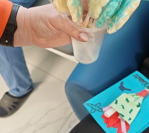 Для военнослужащих, находящихся на лечении и реабилитации в ГНЦ ФМБЦ им.А.И.Бурназяна ФМБА России, организовали акцию «Доброе письмо»