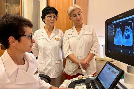 ФМБЦ им.А.И. Бурназяна ФМБА России поздравляет с Днем медицинского работника!