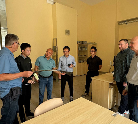 Делегация из Вьетнама ознакомилась с научными разработками ФМБЦ им.А.И. Бурназяна