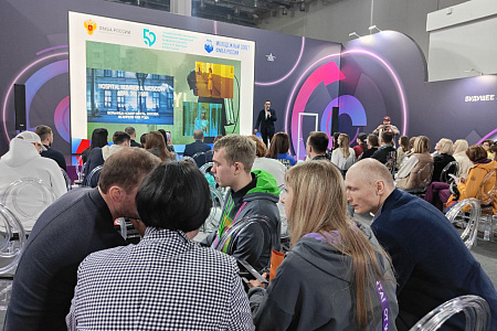 Делегация ФМБЦ им.А.И. Бурназяна ФМБА России на Всемирном Фестивале молодежи