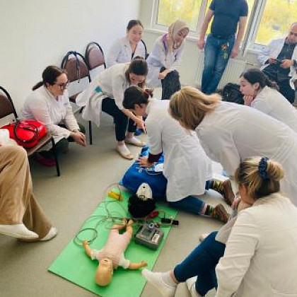 Занятия в Центре симуляционного обучения МБУ ИНО