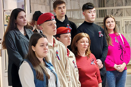 В ФМБЦ им.А.И. Бурназяна прошел творческий вечер, приуроченный ко Дню защитника Отечества