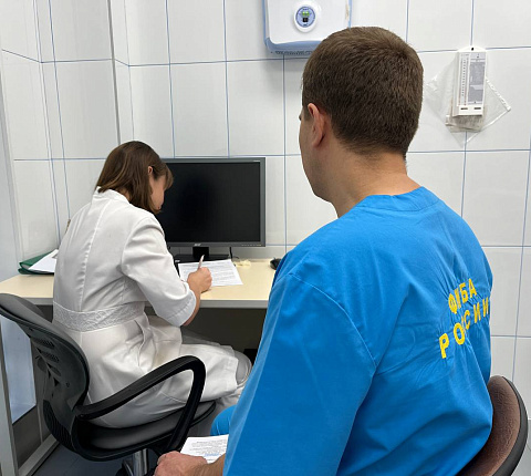 Единороссы северо-запада Москвы приняли участие в донорской акции #ДавайВступай