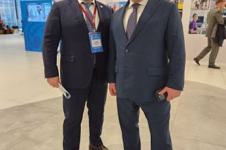 Генеральный директор ГНЦ ФМБЦ им.А.И. Бурназяна Александр Самойлов на Всероссийском конгрессе «Национальное здравоохранение-2024»