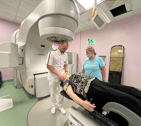 В ФМБЦ им.А.И. Бурназяна пациенты могут пройти стереотаксическое облучение