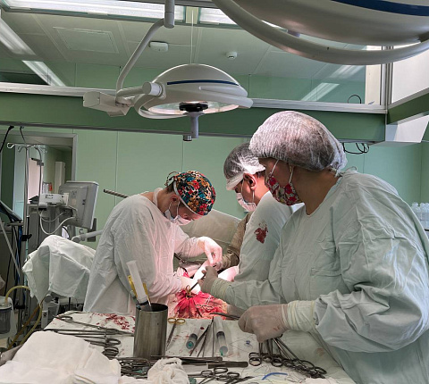 8-сантиметровую опухоль печени удалили хирурги ФМБЦ им. А.И. Бурназяна