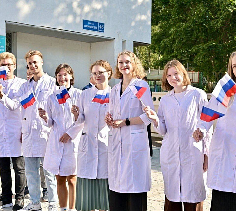 Руководитель ФМБА России Вероника Скворцова поздравила с Днем знаний ординаторов и аспирантов ФМБЦ им. А.И. Бурназяна