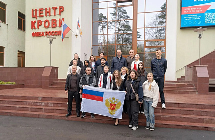 Звёзды спорта — в донорском строю