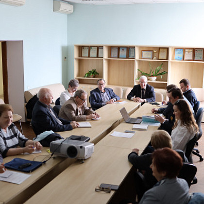 В ГНЦ ФМБЦ им. А.И. Бурназяна ФМБА России прошел Совет старейшин с молодыми учеными Центра
