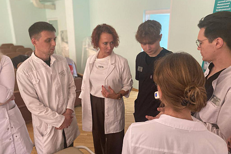 В ФМБЦ им. А.И. Бурназяна прошел мастер-класс по ботулинотерапии