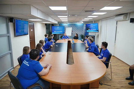 Представители молодежного Совета ЦФО ФМБА России провели круглый стол по вопросам донорства костного мозга