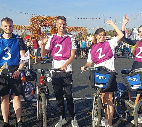 ФМБЦ им.А.И. Бурназяна на Московском осеннем велофестивале