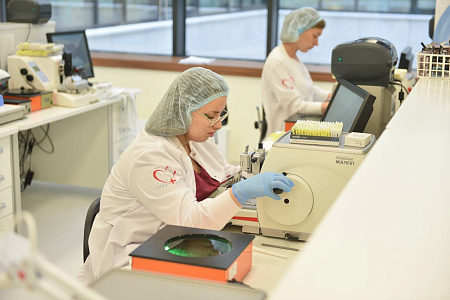 Генеральный директор ГНЦ ФМБЦ им.А.И. Бурназяна Александр Самойлов в составе делегации ФМБА России посетил Московский клинический научно-практический центр им.А.С.Логинова